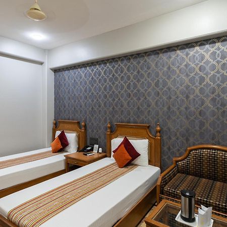 Hotel Sunstar Grand Delhi  Eksteriør bilde