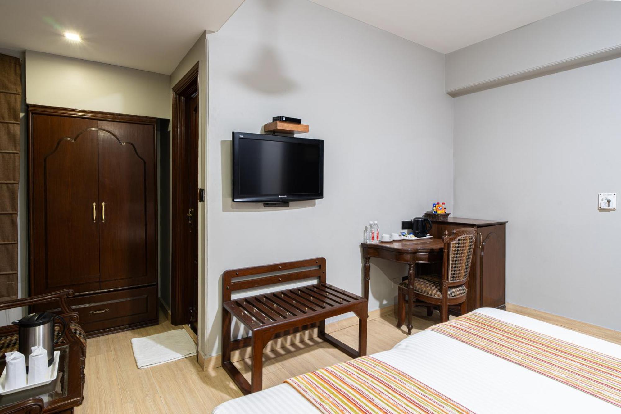 Hotel Sunstar Grand Delhi  Eksteriør bilde