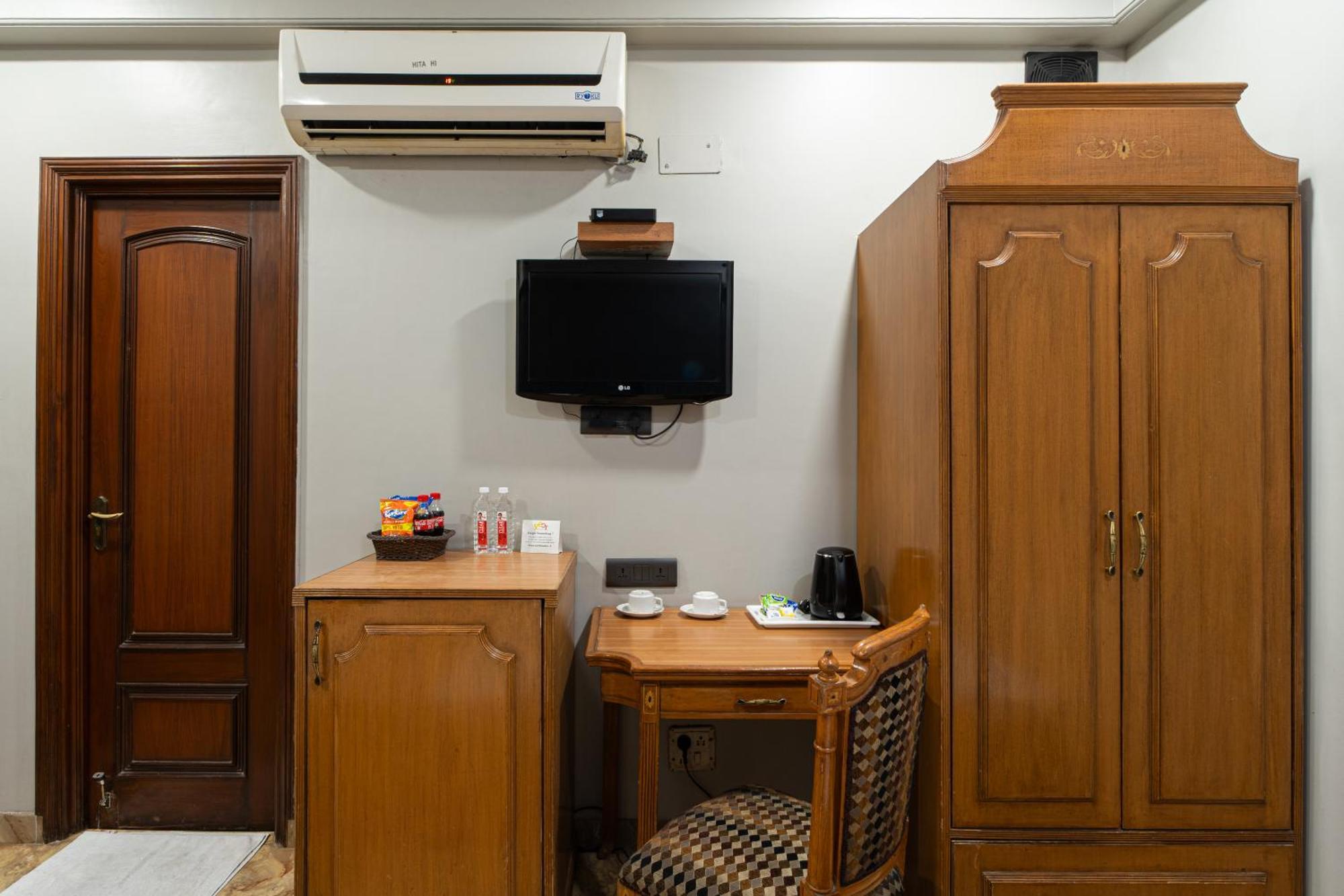 Hotel Sunstar Grand Delhi  Eksteriør bilde