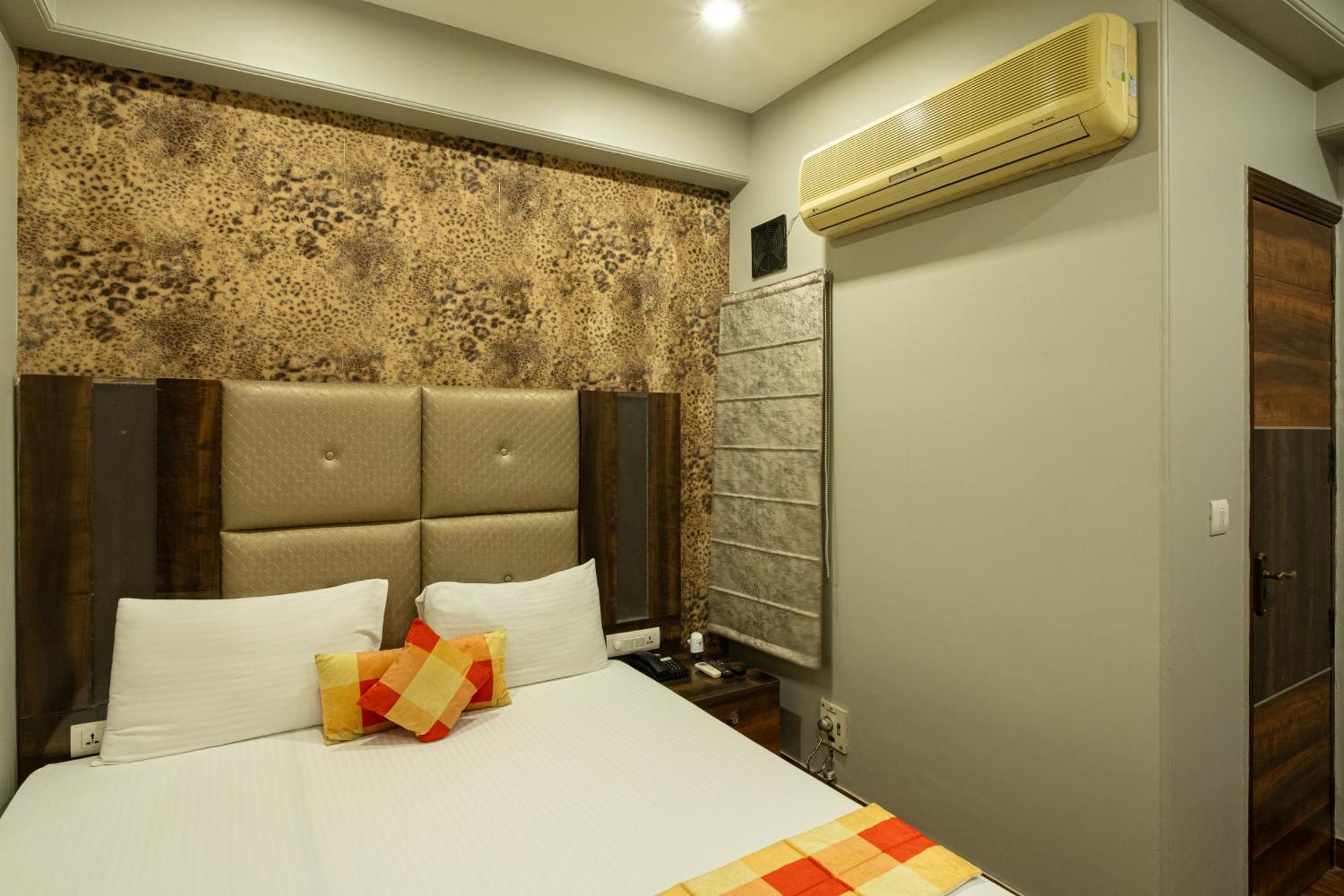 Hotel Sunstar Grand Delhi  Eksteriør bilde